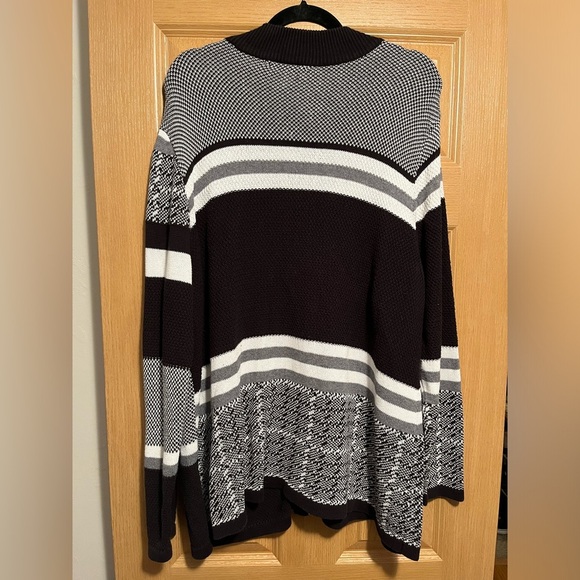 CJ Banks Black and White Zip Up Sweater - Picture 4 of 8